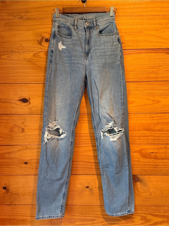American Eagle Outfitters Denim - American Eagle Baggy Denim Jeans 2 Distressed High Rise 31” Length